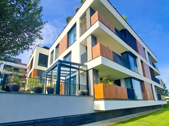 ZANIA balcony conservatory